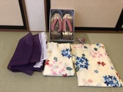 新品未使用　女の子浴衣　130㎝のサムネイル