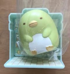 ハッピーセット　すみっこぐらし　ペンギンのサムネイル