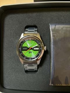 Seiko5 SportsxHUF LimitedEdition SBSA323のサムネイル