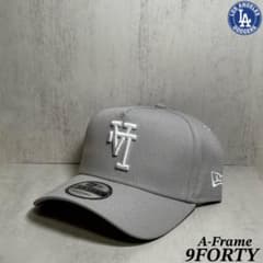 【海外限定】 ドジャース 9FORTY LA逆ロゴ グレー キャップ ① m79978771995_1.jpg?1758103898
