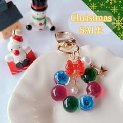 【クリスマス】大人可愛い リースキーホルダー レジン プチギフトに♪／M2-01のサムネイル