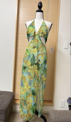 バロック柄 ホルターネック ワンピース水着のサムネイル