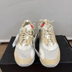 Nike Air Max 720 ベージュのサムネイル