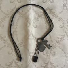 ループロングネックレス