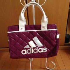 adidasバッグのサムネイル