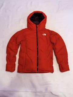 XLサイズThe North Face フードダウン　レッドのサムネイル