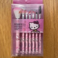 キティちゃん　メイクブラシ　メイク用品　サンリオ　ラスト１点！！のサムネイル