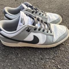 Nike Dunk LOWのサムネイル