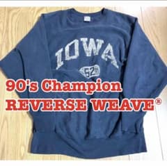 90's チャンピオン リバースウィーブ IOWA カレッジスウェット　NAVYのサムネイル