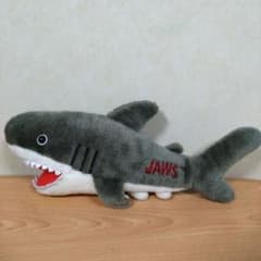 USJ限定 ジョーズ JAWS ぬいぐるみ 全長45cm - メルカリ