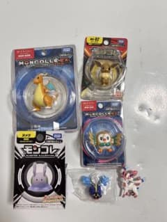 新品未開封モンコレコスモッグ　ニンフィア　イーブイ　カイリュー　ヌメラ　モクローのサムネイル