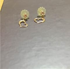 ピアスのサムネイル