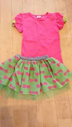 110～130ピンクときみどりの半袖Tシャツ&リボン柄スカートのサムネイル