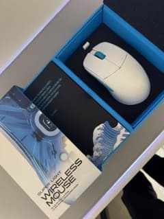新品同様　lamzu Atlantis wireless ホワイトのサムネイル