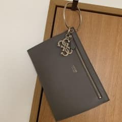 GUESS クラッチバッグのサムネイル