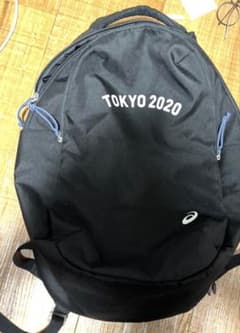 東京オリンピック　リュック　アシックス製のサムネイル