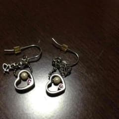 ピンキー&ダイアンのピアスのサムネイル