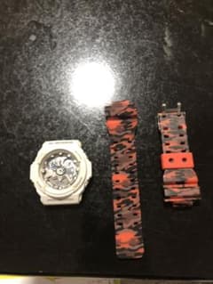 G-SHOCK デジタル腕時計動作確認済ホワイト 本体とおまけベルト付きのサムネイル