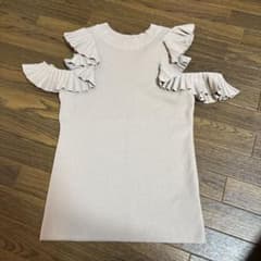 SNIDEL プリーツフリル ノースリーブニット ピンクベージュのサムネイル
