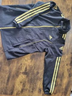 adidas　ジャージ上のサムネイル