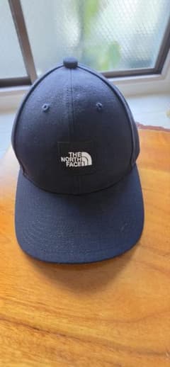 THE NORTH FACE キャップのサムネイル