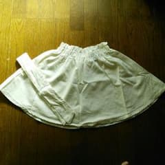 白 フレアスカートのサムネイル