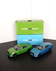 非売品 TOYOTA ハイブリッド クラウン カラーサンプルミニカー 2台