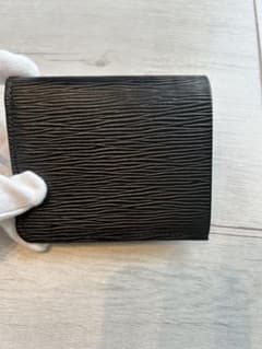 牛革　本革　二つ折り財布　革職人手作りのサムネイル