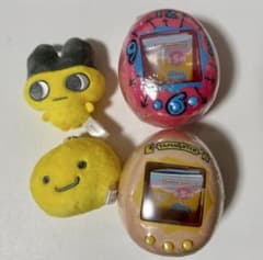 【セット】たまごっち ぬいぐるみ マスコット＆キーケースのサムネイル