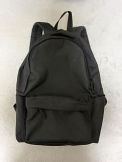 【値段交渉可】無印良品　撥水シンプル　バックパックのサムネイル