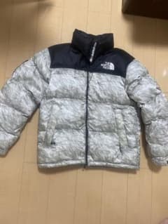 supreme ノースフェイス　紙ヌプシ　ダウンのサムネイル