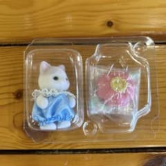 シルバニア　ラテねこの赤ちゃん　お花畑のおともだちシリーズのサムネイル