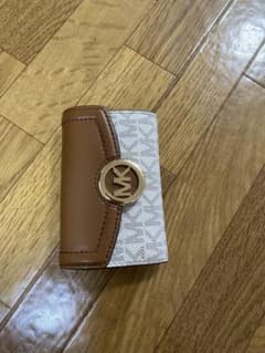 【咲さん専用】MICHEAL KORS キーケースのサムネイル
