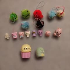 Miniature figures, stamps, and mascots - bundle sale