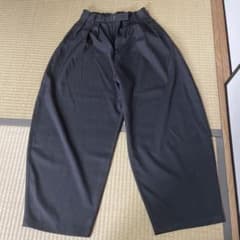 ダークグレー ワイドパンツ ゴムウエストのサムネイル