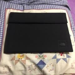 クラッチバッグのサムネイル