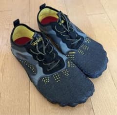 SAGUARO ベアフット ランニングシューズ  トレーニングシューズのサムネイル
