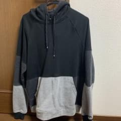 rvca フーディのサムネイル