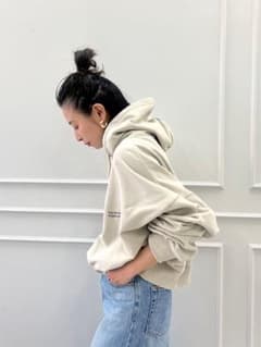 CREDONA クレドナ 刺繍ロゴフーディ エクリュのサムネイル