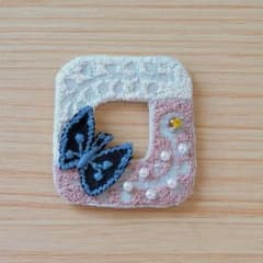 a203 ミナペルホネンブローチ アクセサリーコサージュハンドメイド
