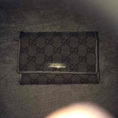 GUCCI財布のサムネイル