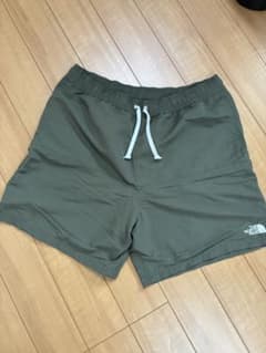 THE NORTH FACE ショートパンツ カーキのサムネイル