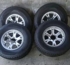 265/70R16スタッドレスホイール  サーフ　パジェロのサムネイル