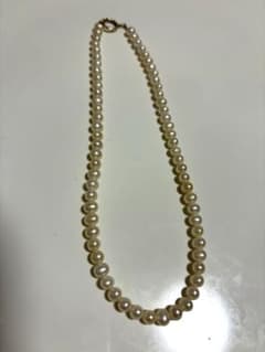 agete (アガット) パール ネックレス ゴールドカラー留め具　巾着付き agete (アガット) パール ネックレス ゴールドカラー留め具 巾着付き