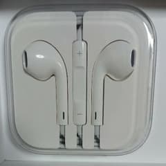 iphoneイヤホンのサムネイル