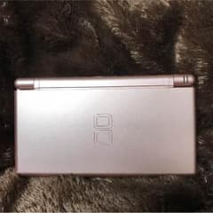 ニンテンドーDS Liteロゼ本体〈タッチペン有〉のサムネイル