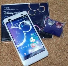 docomo ディズニースマホ F-07Eのサムネイル
