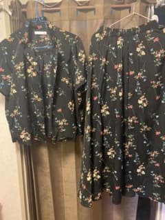 花柄ワンピース　セットアップのサムネイル