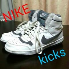 値下げ中!NIKE スニーカー /ミッド/ホワイト×グレーのサムネイル