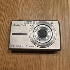 【ジャンク】OLYMPUS FE-220D シルバー 本体のみのサムネイル
